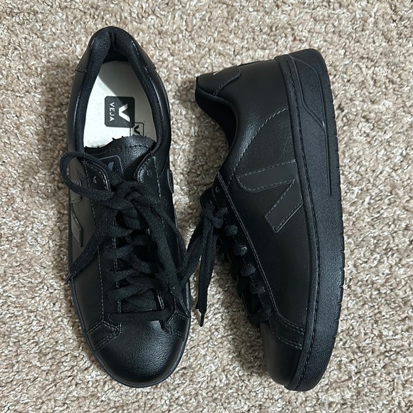 Veja - Picture 1 of 9